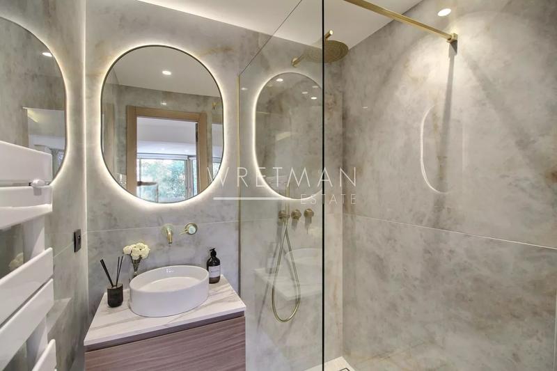 Appartement - 100 m² - 4 pièces