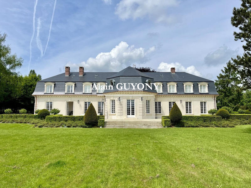 Maison contemporaine - 466 m² - 12 pièces