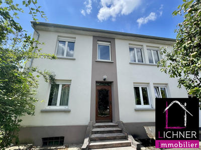 Maison - 176 m² - 8 pièces