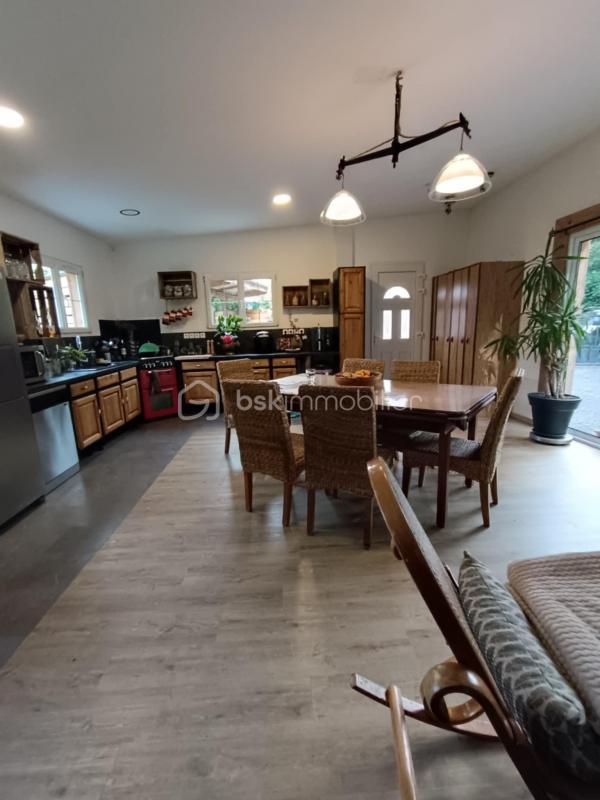 Maison traditionnelle - 87 m² - 4 pièces