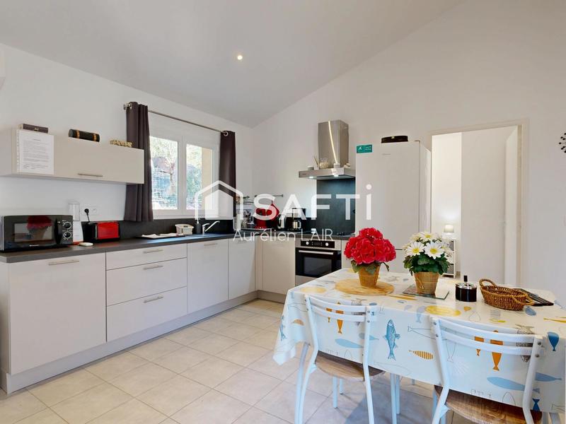 Maison - 180 m² - 7 pièces