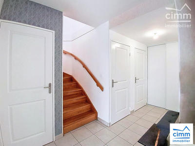 Maison - 101 m² - 5 pièces