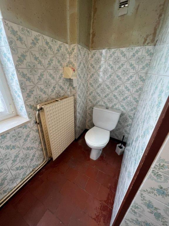 Immeuble - 83 m² - 6 pièces