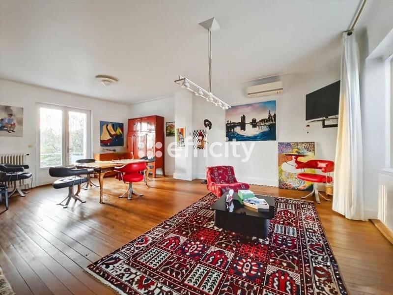 Maison - 174 m² - 5 pièces