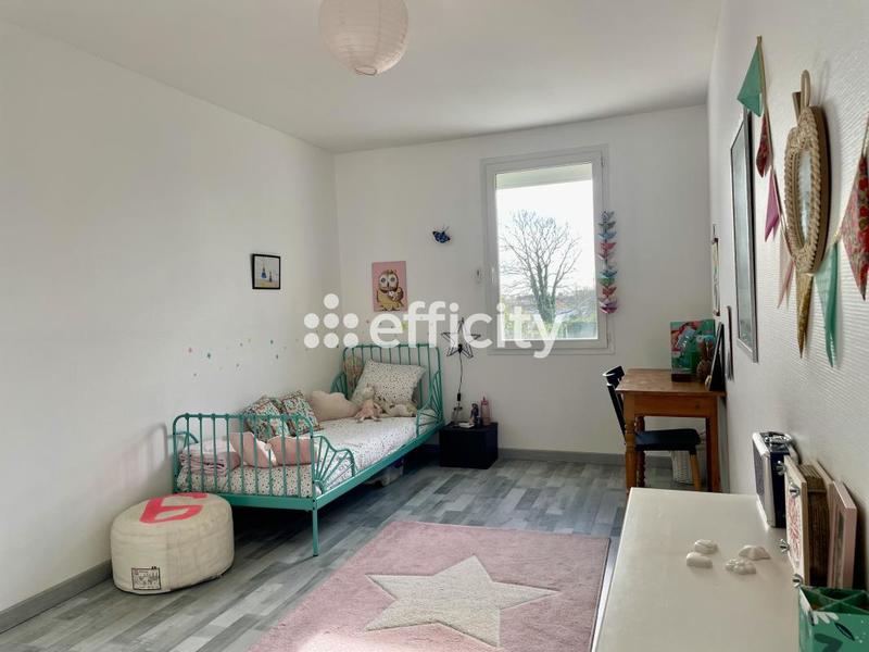 Maison - 210 m² - 9 pièces