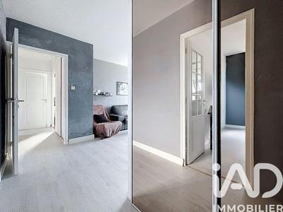 Appartement - 70 m² - 4 pièces