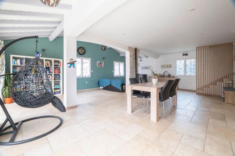 Maison - 153 m² - 6 pièces