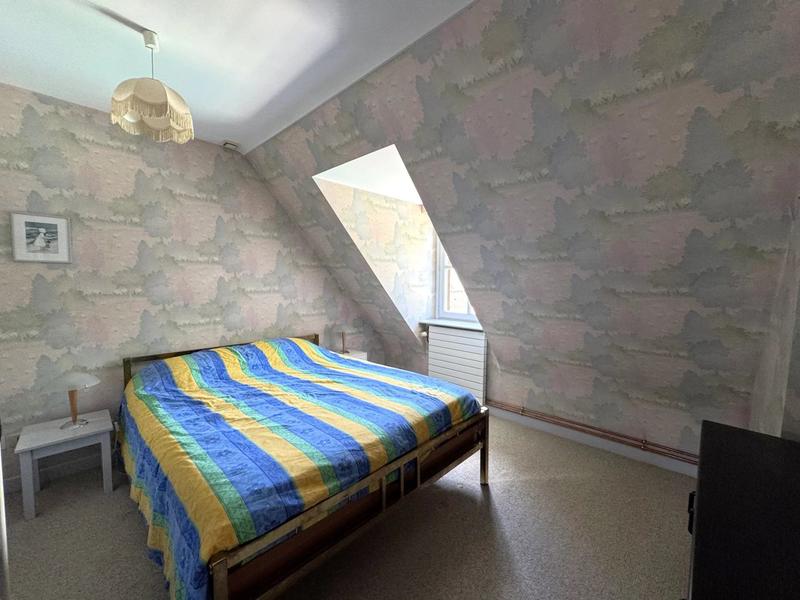 Maison - 182 m² - 7 pièces