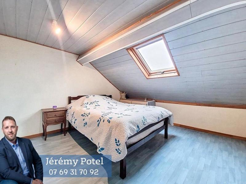 Maison - 95 m² - 7 pièces