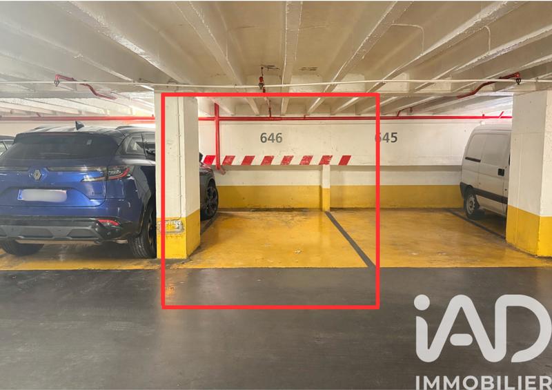 Parking - 10 m²