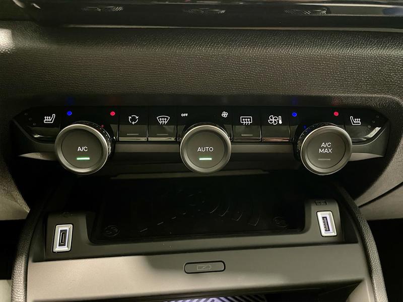 Citroën C4 III (2) 1.2 Hybrid 145 Dcs6 Max