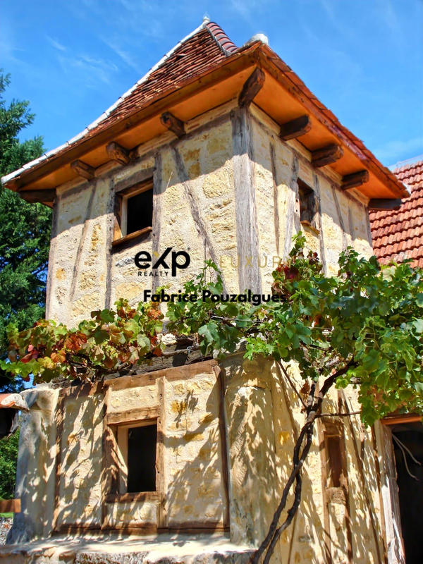 Maison - 315 m² - 8 pièces