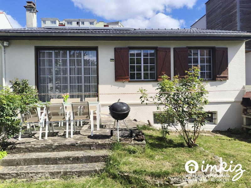 Maison - 152 m² - 9 pièces