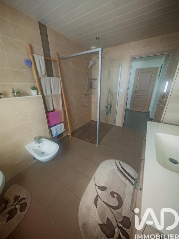 Maison - 120 m² - 4 pièces