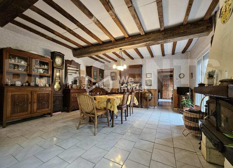 Maison - 177 m² - 7 pièces