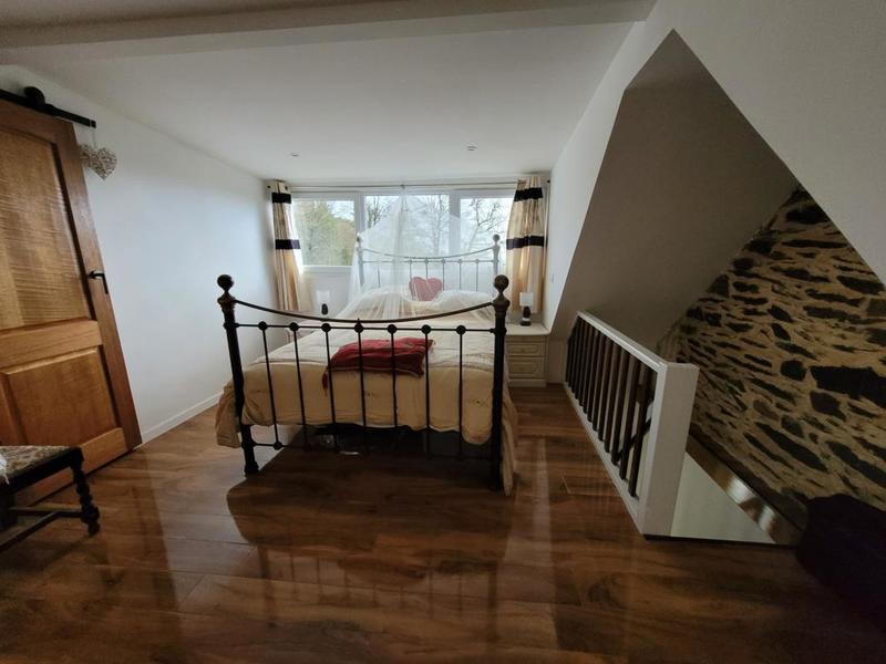 Propriété - 112 m² - 6 pièces