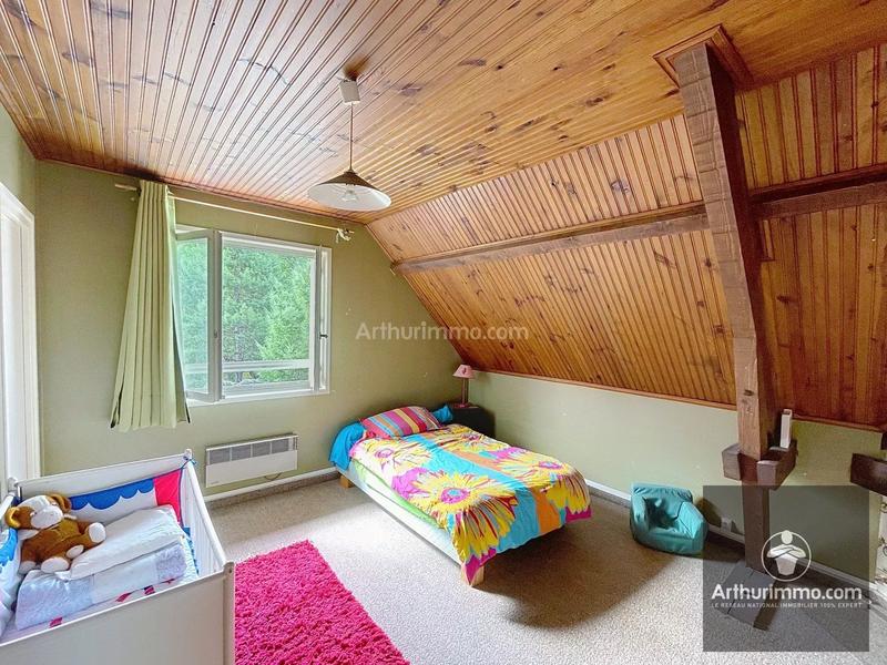 Maison - 254 m² - 9 pièces