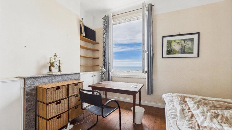 Maison - 102 m² - 4 pièces