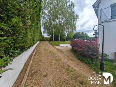 Propriété - 700 m² - 23 pièces