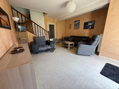 Propriété - 75 m² - 5 pièces