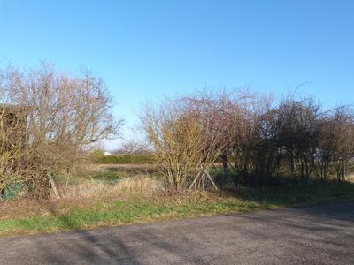 Terrain constructible - 851 m²