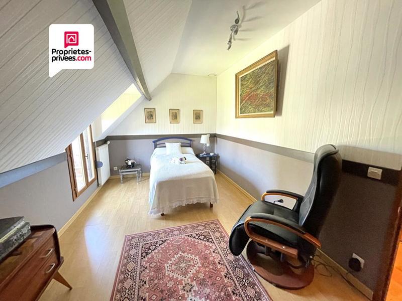 Maison - 205 m² - 8 pièces