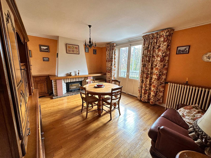 Maison - 89 m² - 5 pièces