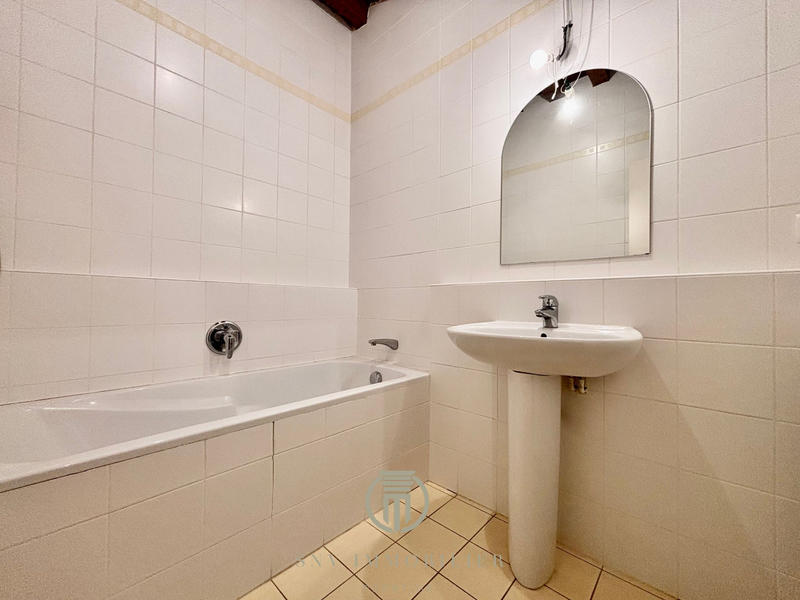 Maison - 275 m² - 5 pièces