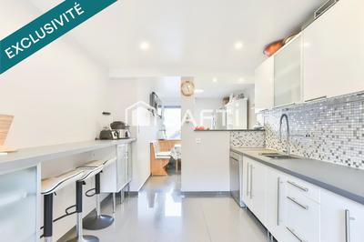 Maison - 144 m² - 6 pièces