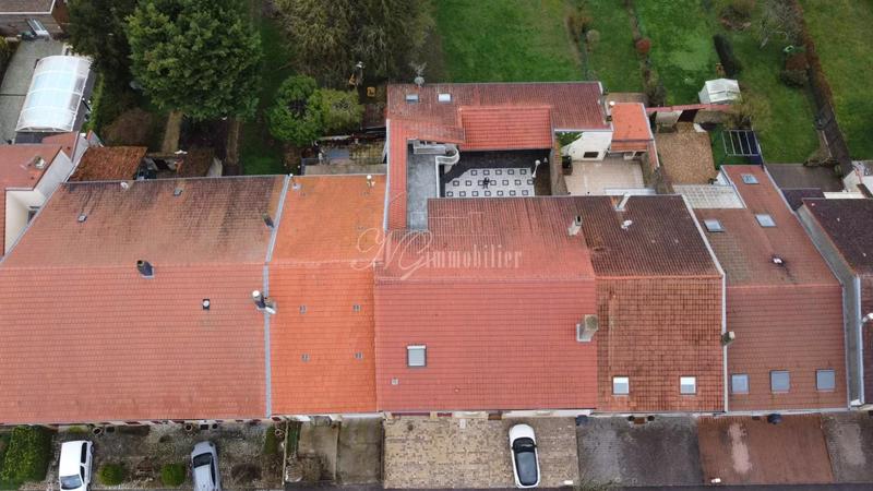 Maison de village - 295 m² - 7 pièces