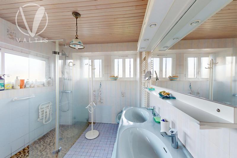 Maison ancienne - 114 m² - 6 pièces