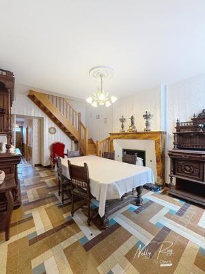 Maison - 140 m² - 5 pièces