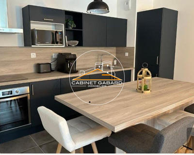 Appartement - 85 m² - 3 pièces