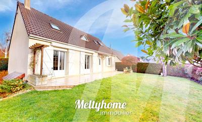 Maison - 112 m² - 6 pièces