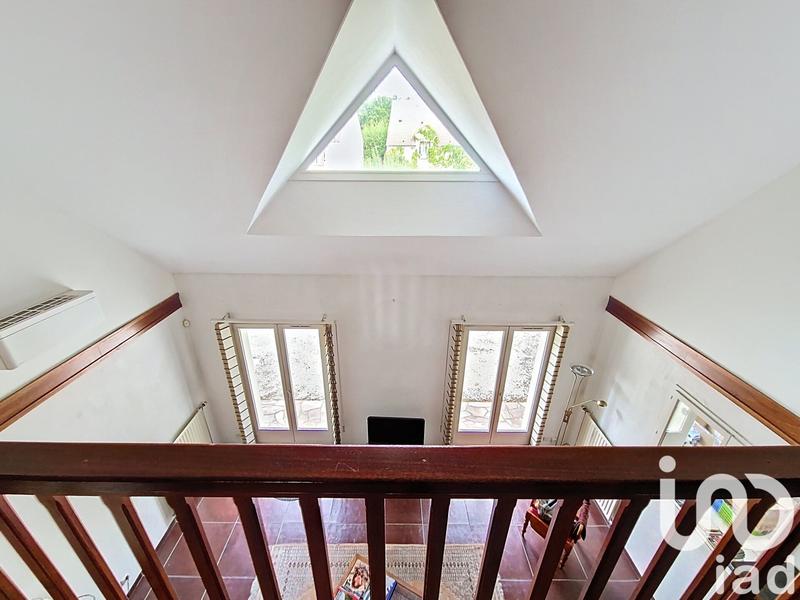 Maison - 203 m² - 8 pièces