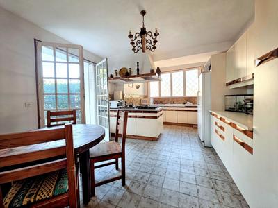 Maison bourgeoise - 242 m² - 7 pièces