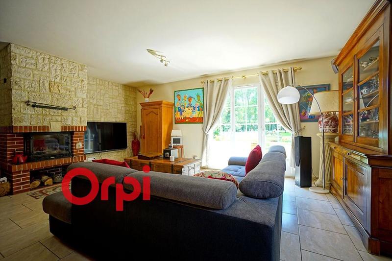 Maison - 220 m² - 9 pièces