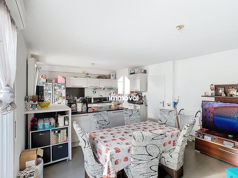 Appartement - 80 m² - 4 pièces