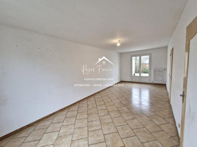 Maison traditionnelle - 87 m² - 6 pièces