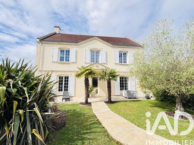 Maison - 197 m² - 7 pièces