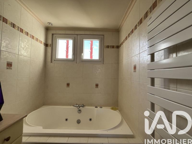 Maison - 190 m² - 10 pièces