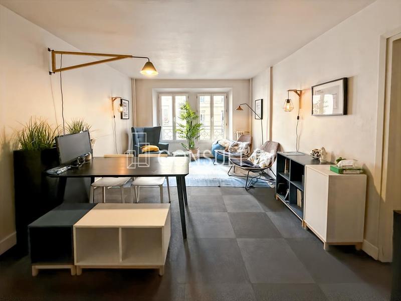 Bureau - 82 m² - 3 pièces