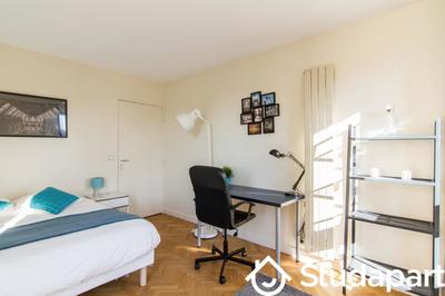 Chambre - 11 m² - 1 pièce