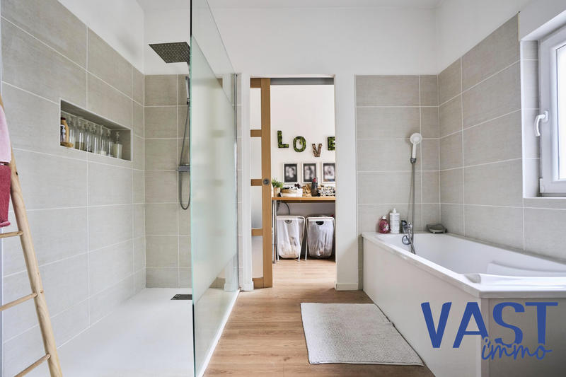 Maison - 135 m² - 5 pièces