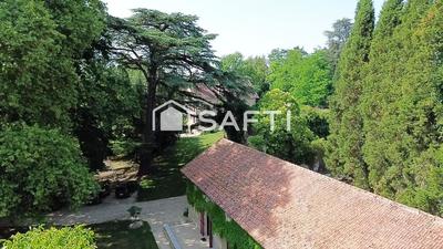 Maison de maîtres - 574 m² - 22 pièces