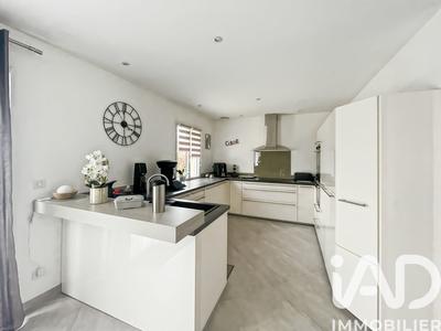 Maison - 166 m² - 6 pièces