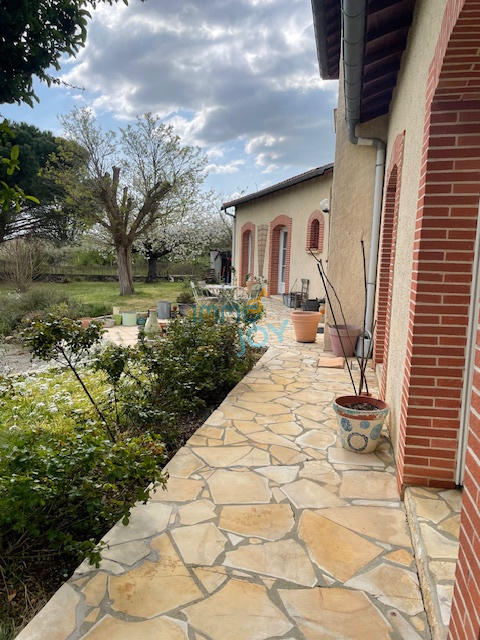 Maison - 192 m² - 6 pièces