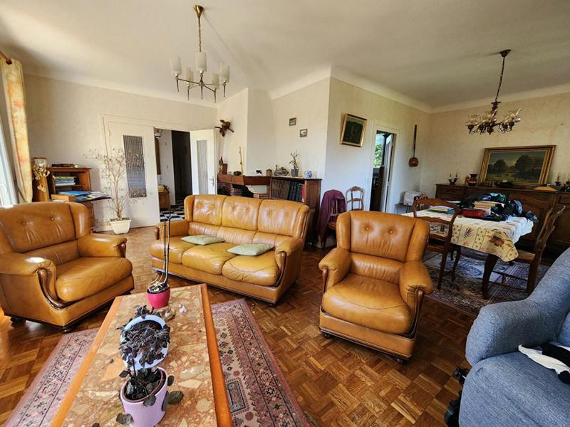 Maison - 102 m² - 5 pièces