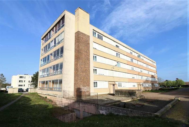 Appartement - 79 m² - 4 pièces