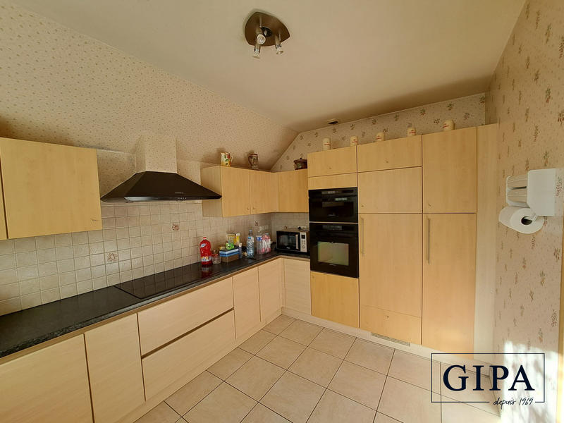 Maison - 140 m² - 5 pièces